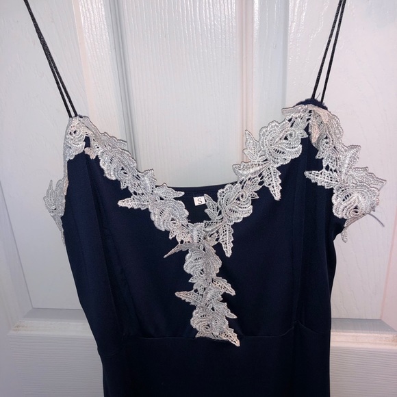 evening gown - Picture 3 of 5